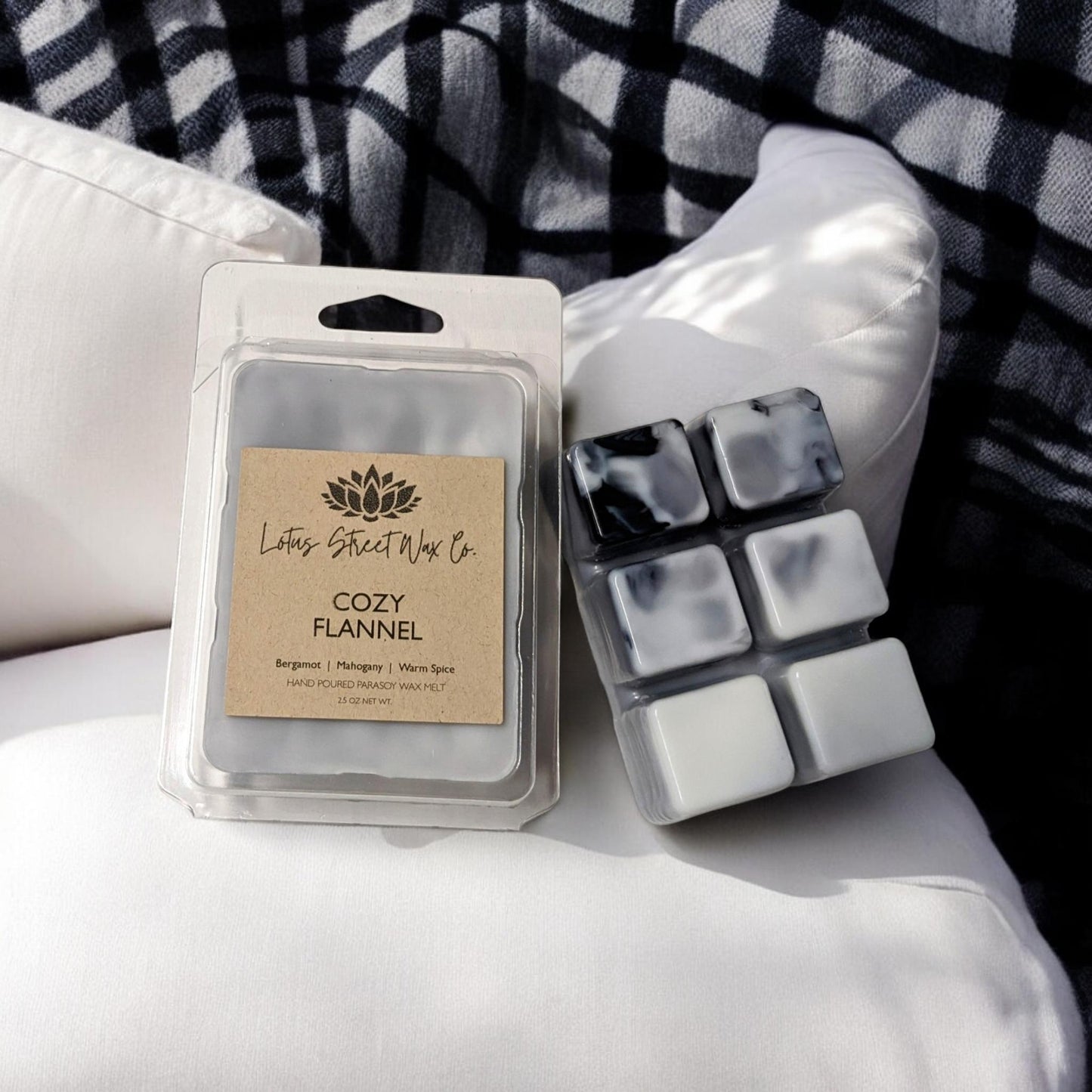 Cozy Flannel Wax Melt, Bergamot & Mahogany Scent